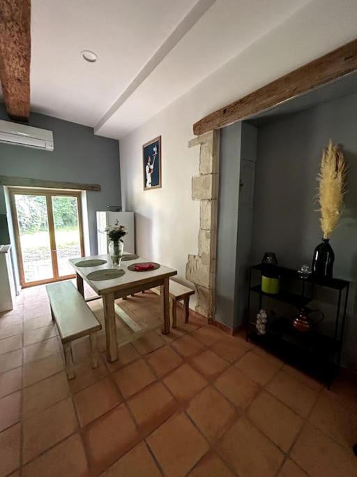 Superbe Appartement Cosy Avec Jardin Nimes Bagian luar foto